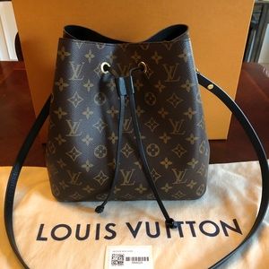 Louis Vuitton NeoNoe Handbag